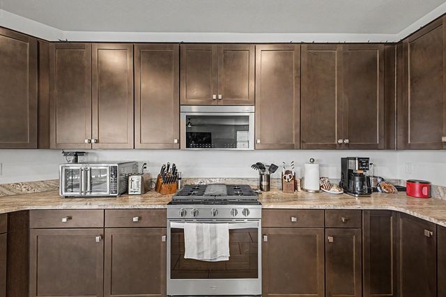 2548 W Grenadine Road, Phoenix, AZ 85041