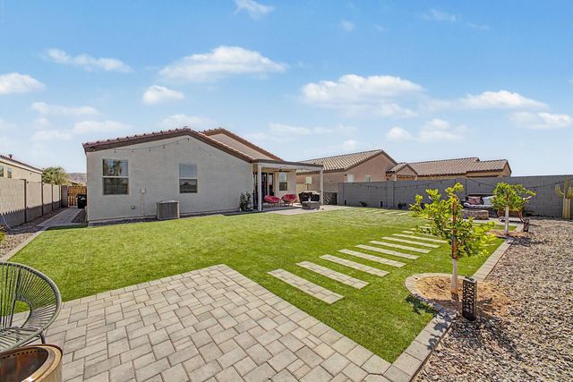2548 W Grenadine Road, Phoenix, AZ 85041