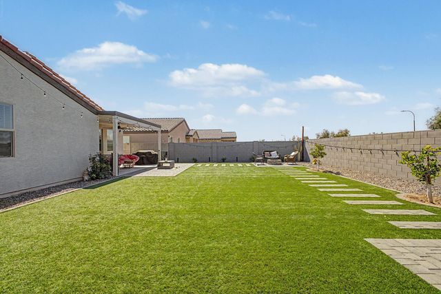 2548 W Grenadine Road, Phoenix, AZ 85041
