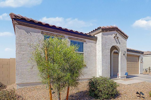 2548 W Grenadine Road, Phoenix, AZ 85041