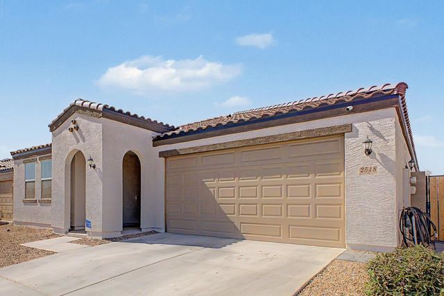 2548 W Grenadine Road, Phoenix, AZ 85041