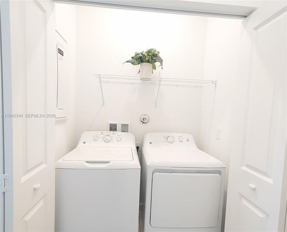 400 SE CROSSOAK LN, Port St. Lucie, FL 34984