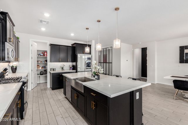 7069 W Allen Street, Laveen, AZ 85339