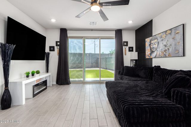 7069 W Allen Street, Laveen, AZ 85339