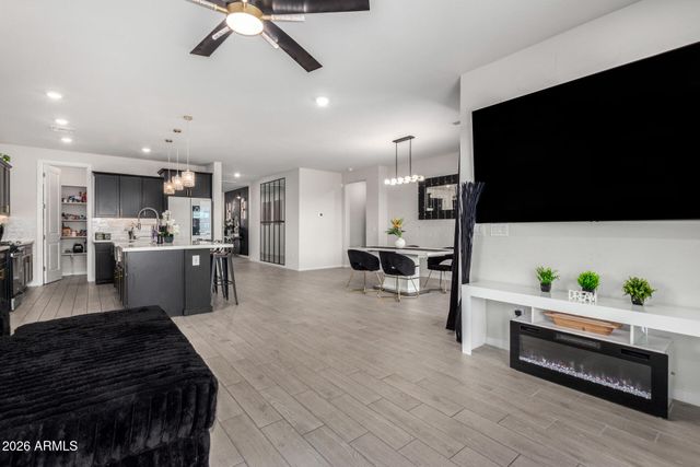 7069 W Allen Street, Laveen, AZ 85339