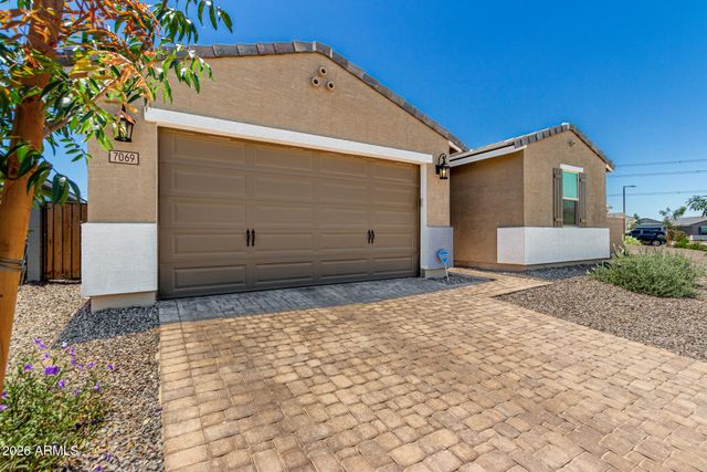 7069 W Allen Street, Laveen, AZ 85339