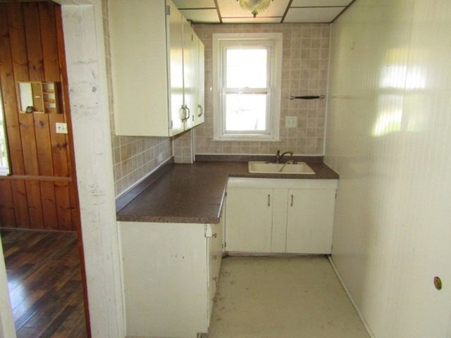 221 S 4th St, West Newton, PA 15089