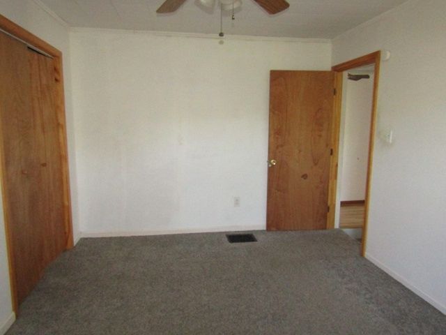 221 S 4th St, West Newton, PA 15089