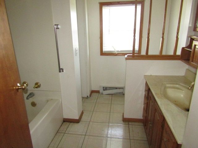 221 S 4th St, West Newton, PA 15089