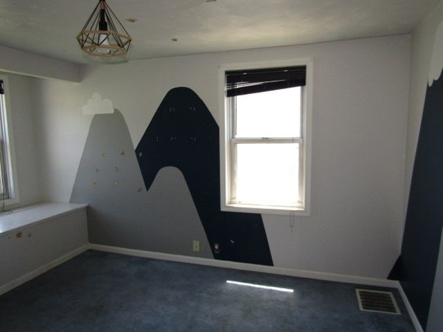 221 S 4th St, West Newton, PA 15089