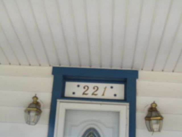 221 S 4th St, West Newton, PA 15089