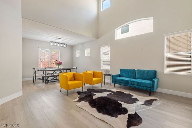 10137 Glorious Moon Court, Las Vegas, NV 89178