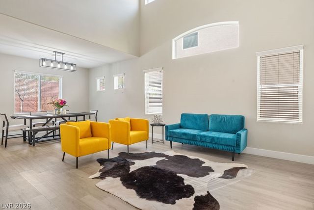 10137 Glorious Moon Court, Las Vegas, NV 89178