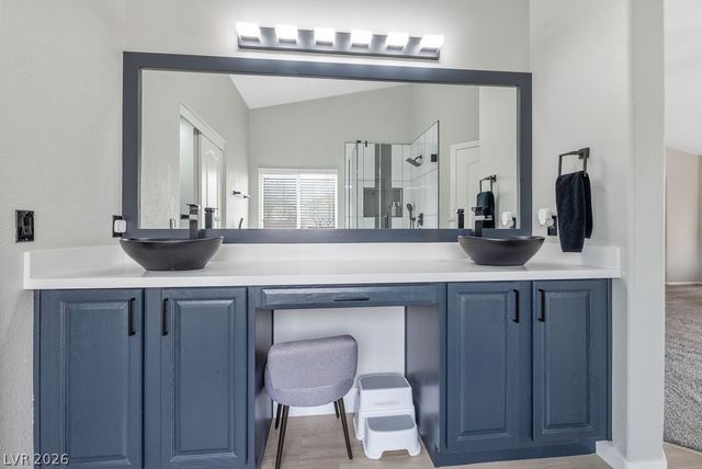 10137 Glorious Moon Court, Las Vegas, NV 89178