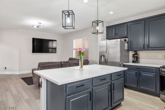 10137 Glorious Moon Court, Las Vegas, NV 89178