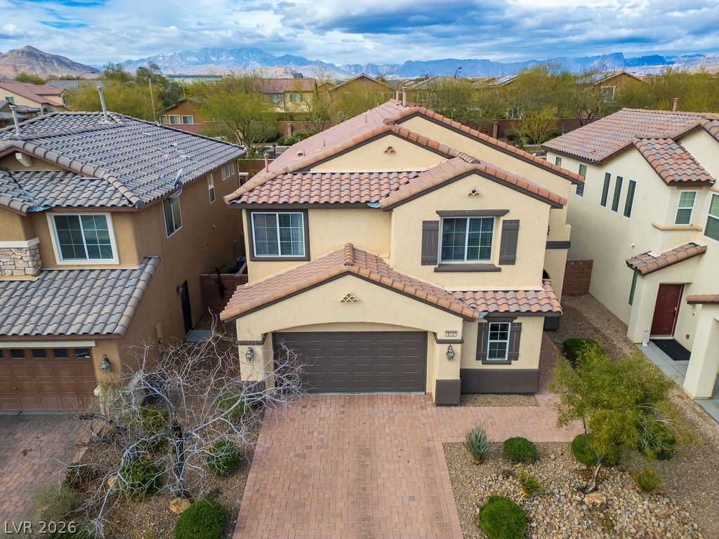 10137 Glorious Moon Court, Las Vegas, NV 89178