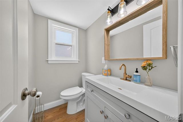 107 Falmouth Drive, Ballwin, MO 63011