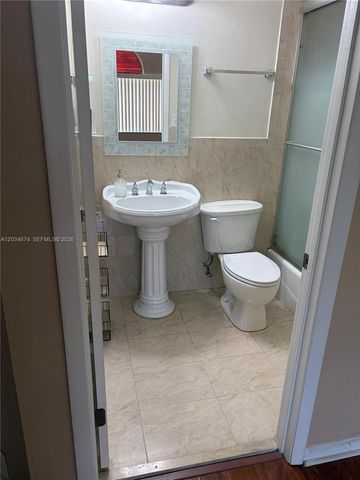 13935 SW 93rd Ln 13935, Miami, FL 33186