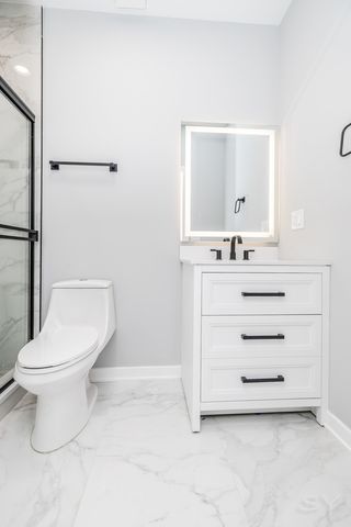 3111 W Polk Street 2, Chicago, IL 60612