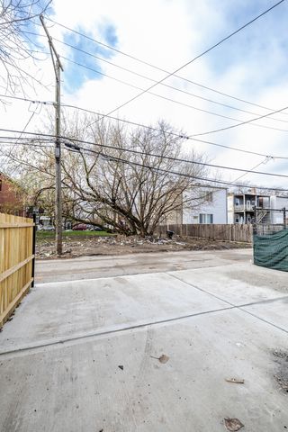 3111 W Polk Street 2, Chicago, IL 60612