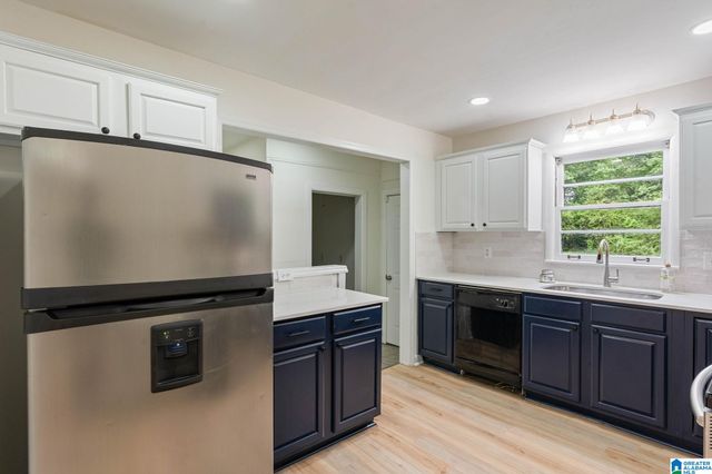 2245 1ST PLACE NW, Center Point, AL 35215