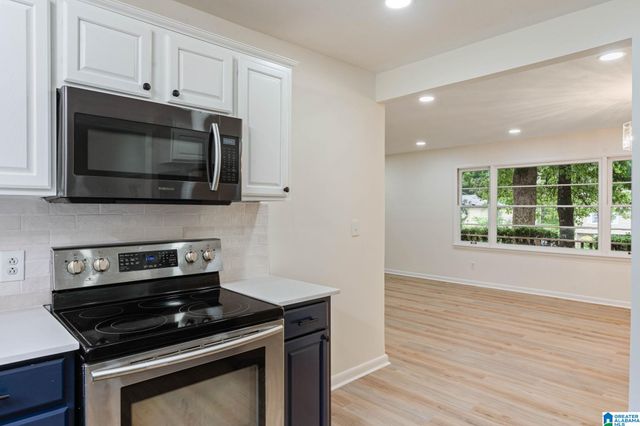 2245 1ST PLACE NW, Center Point, AL 35215