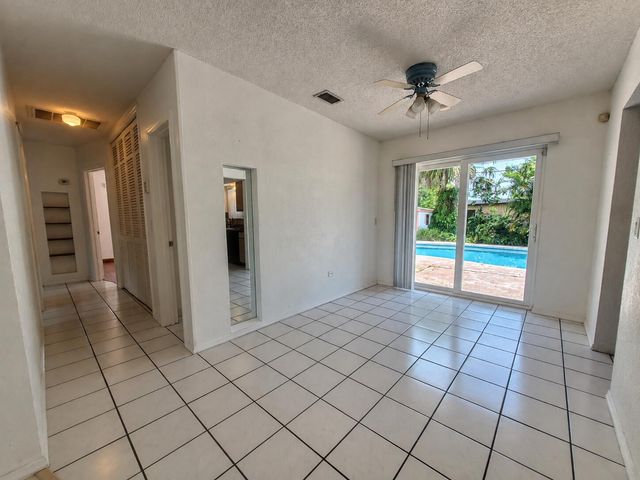 6884 NW 12TH Street, Plantation, FL 33313