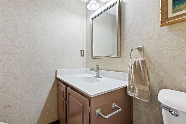 6325 N Villa Avenue 115, Oklahoma City, OK 73112