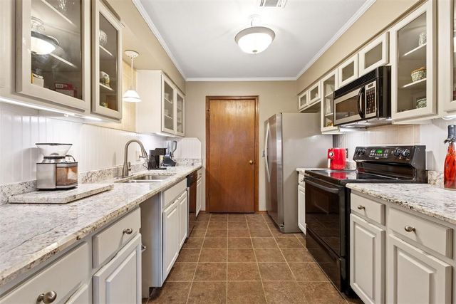 6325 N Villa Avenue 115, Oklahoma City, OK 73112
