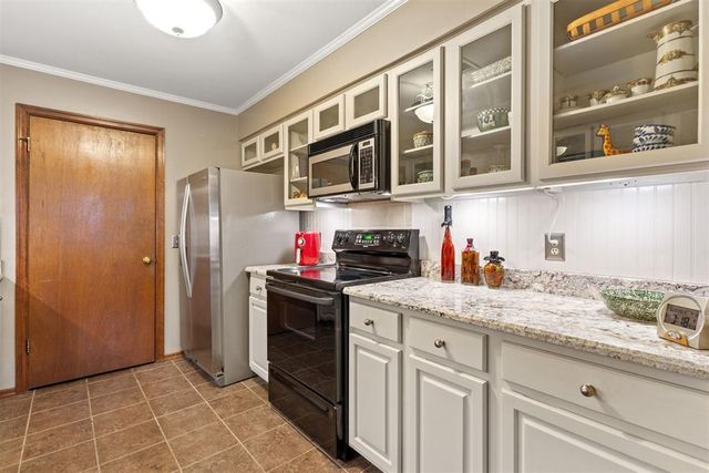 6325 N Villa Avenue 115, Oklahoma City, OK 73112