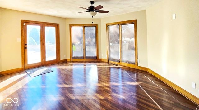 6520 Forrest Commons Boulevard, Indianapolis, IN 46227