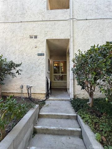 18411 Hatteras, Tarzana, CA 91356
