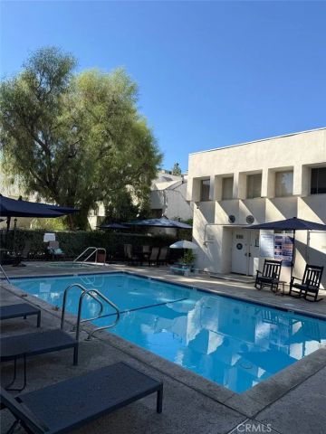 18411 Hatteras, Tarzana, CA 91356