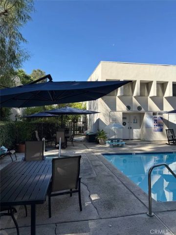 18411 Hatteras, Tarzana, CA 91356