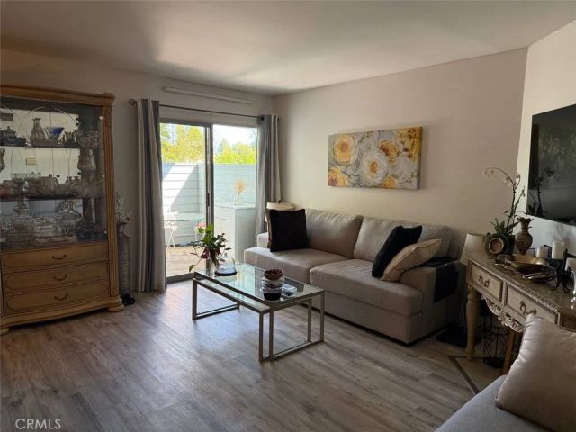 18411 Hatteras, Tarzana, CA 91356