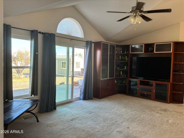 7053 S Elmer Loop, Hereford, AZ 85615