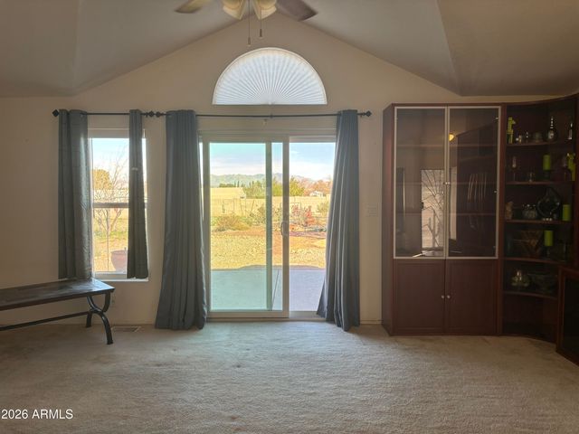 7053 S Elmer Loop, Hereford, AZ 85615