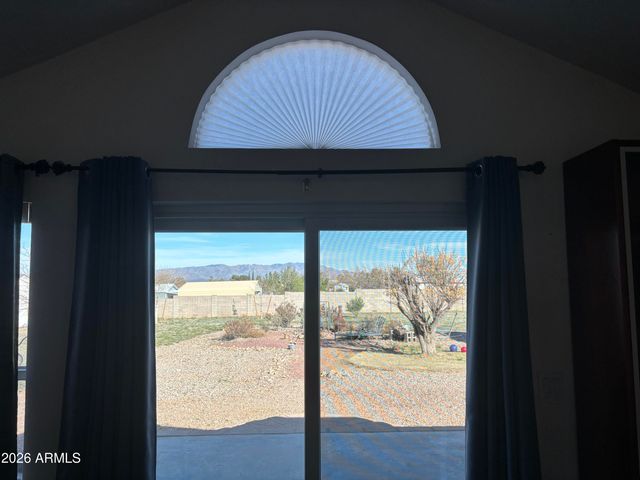 7053 S Elmer Loop, Hereford, AZ 85615