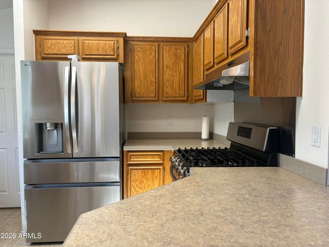 7053 S Elmer Loop, Hereford, AZ 85615