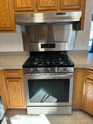 7053 S Elmer Loop, Hereford, AZ 85615