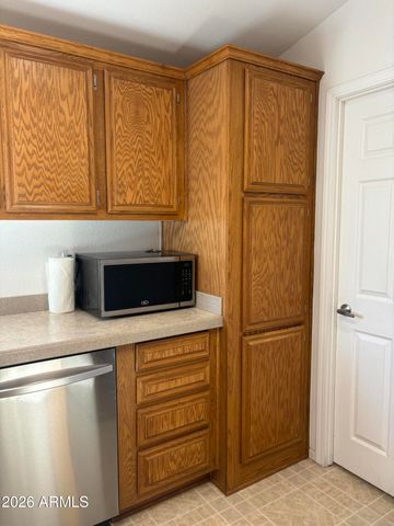 7053 S Elmer Loop, Hereford, AZ 85615