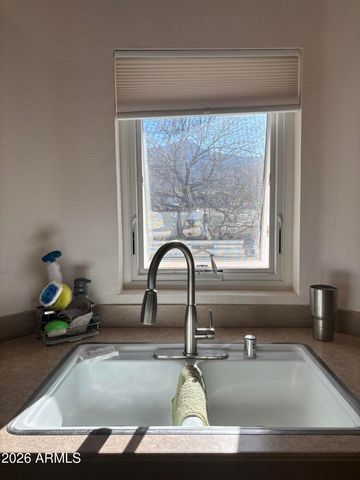 7053 S Elmer Loop, Hereford, AZ 85615