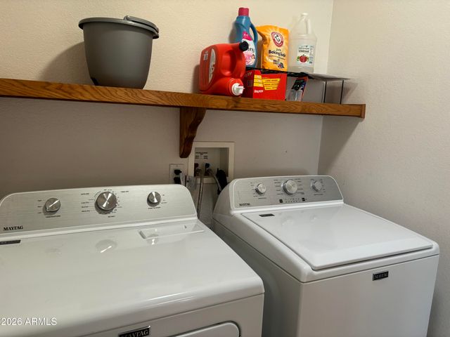 7053 S Elmer Loop, Hereford, AZ 85615