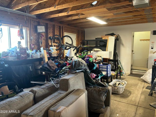 7053 S Elmer Loop, Hereford, AZ 85615