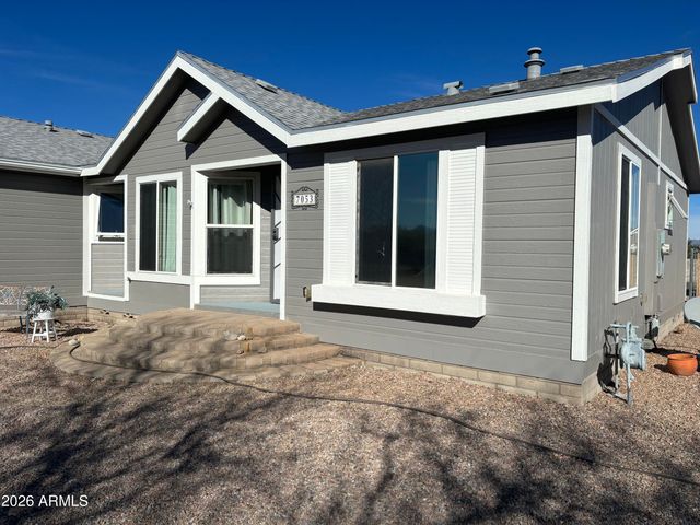 7053 S Elmer Loop, Hereford, AZ 85615