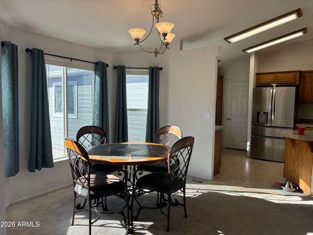 7053 S Elmer Loop, Hereford, AZ 85615