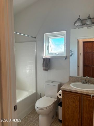 7053 S Elmer Loop, Hereford, AZ 85615