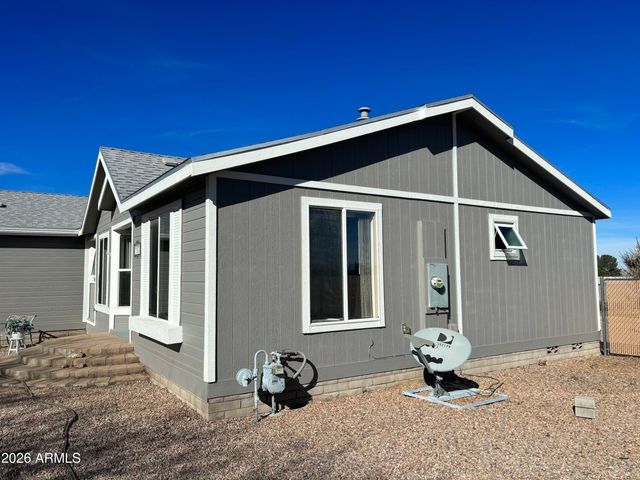 7053 S Elmer Loop, Hereford, AZ 85615