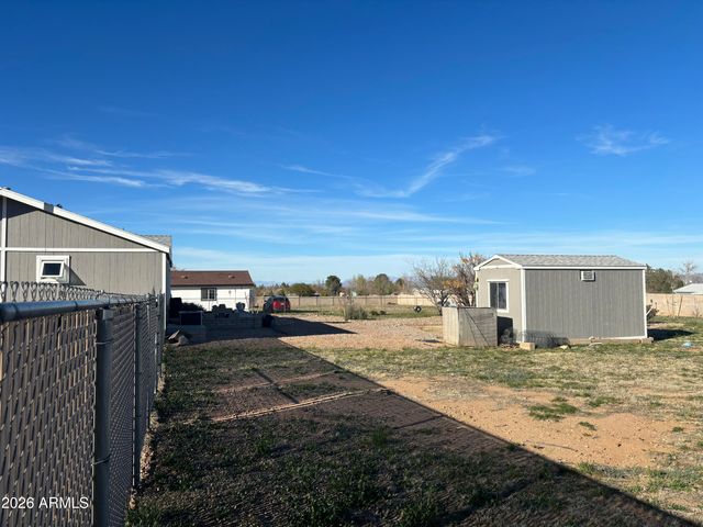 7053 S Elmer Loop, Hereford, AZ 85615