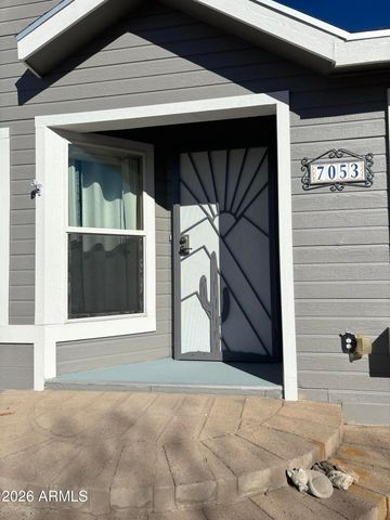 7053 S Elmer Loop, Hereford, AZ 85615